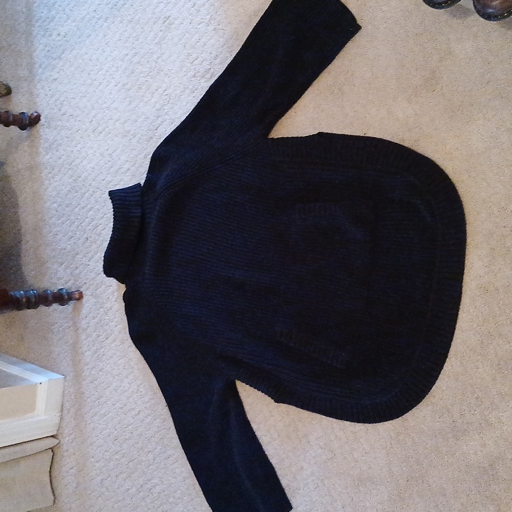 Ugg Pancho Kangaroo Pocket Turtle Neck Tunic Sweater M